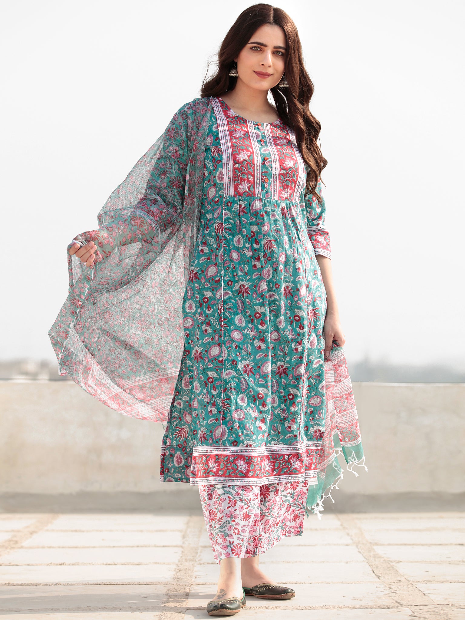 Zohra Sumaira - Set of Kurta Palazzo & Dupatta - KS60R2522D – InduBindu