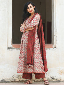 Poppy Poises - Hand Block Printed Kurta Set With Dupatta - SS01DF1876