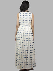 Ivory Indigo Long Sleeveless Handwoven Double Ikat Dress With Knife Pleats & Side Pockets - D3265606