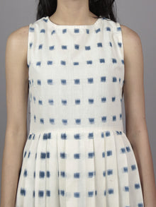 Ivory Indigo Long Sleeveless Handwoven Double Ikat Dress With Knife Pleats & Side Pockets - D3265606