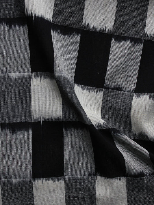 Black Grey Ivory Pochampally Hand Woven Double Ikat Fabric Per Meter - F002F928