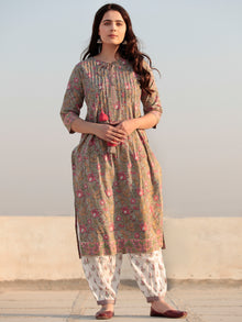 Zohra Abeeha - Set of Straight Kurta Salwar & Banarsee Dupatta - KS140C2503D