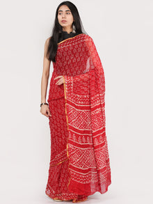 Red OffWhite Hand Block Printed Chiffon Saree With Zari Border - S031704701