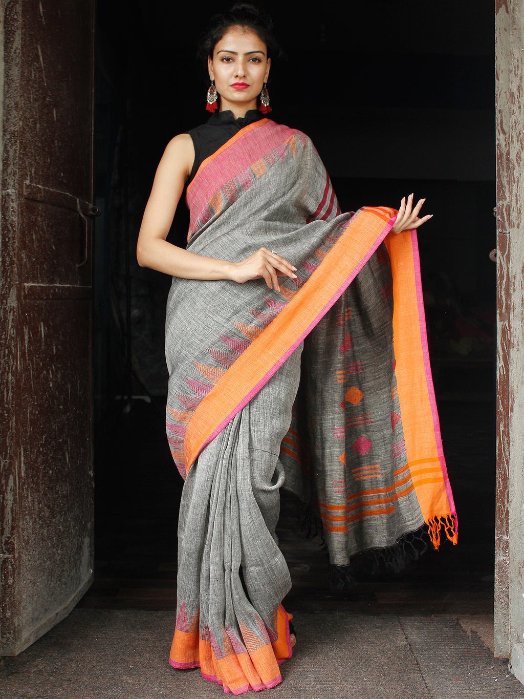 Handwoven Linen Jamdani Saree with Running Blouse (Orange- Red) – Ramanika