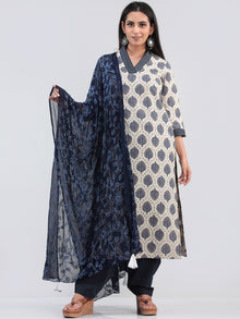 Bahaar Nabela - Set of Kurta Salwar Pants & Dupatta - KS18C872D