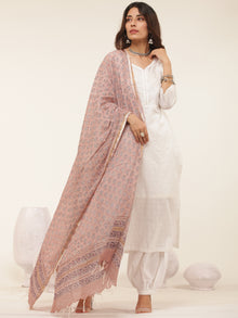 Gulmarg Falak Set Of Kurta Salwar Pants Dupatta